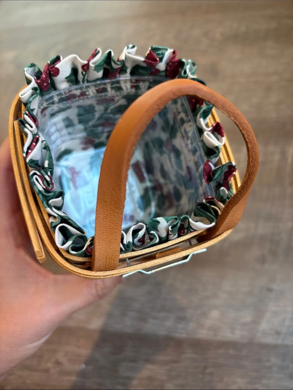 Longaberger Chives Booking Basket 2001 Holly Berry Liner & Protector Handle